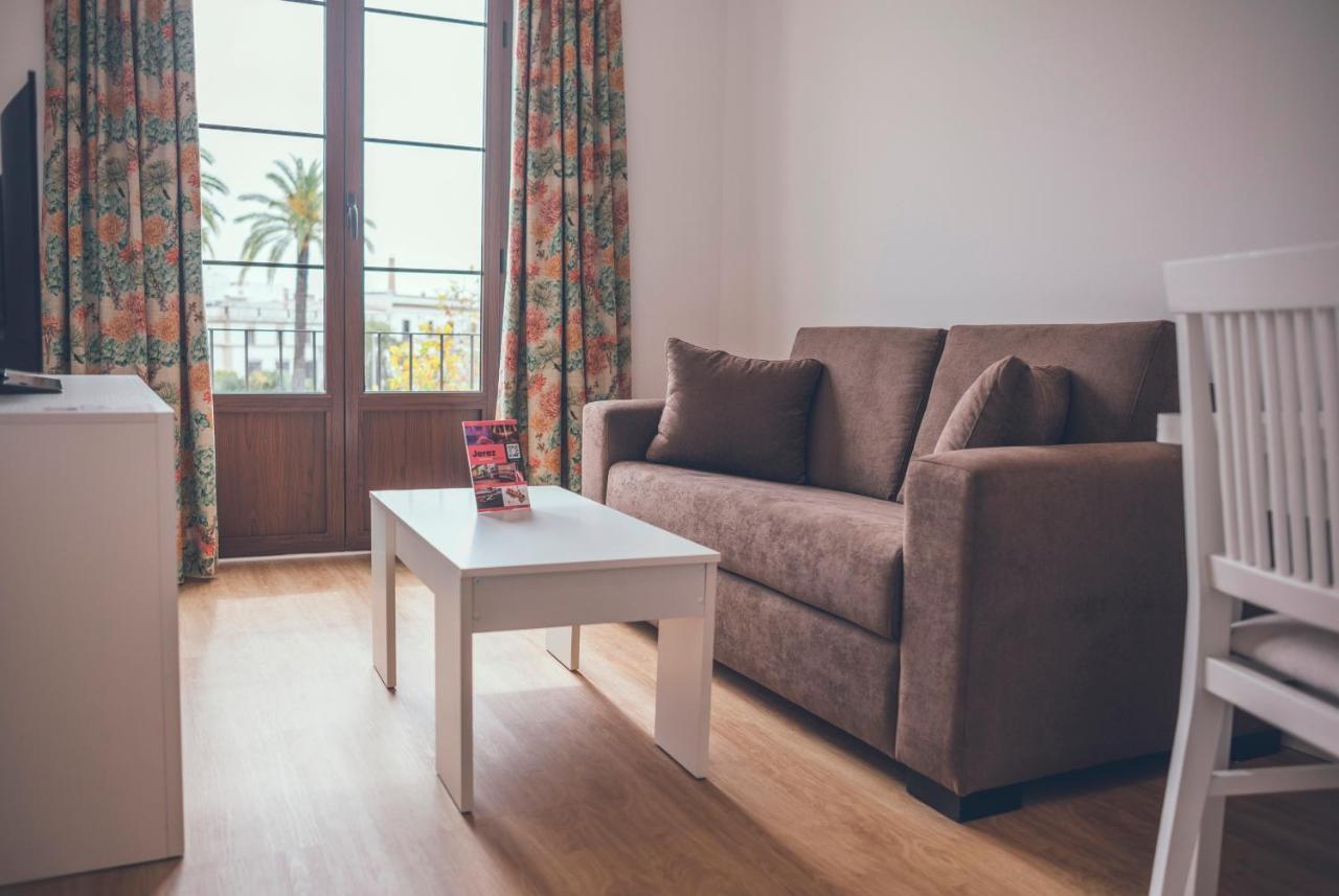 Apartamentos Puerta Sevilla Jerez de la Frontera Bagian luar foto